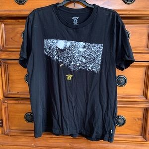 Billabong x Burkard Studios collab black tshirt with original nature photo. M